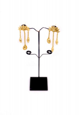 Gold plate party ear ring