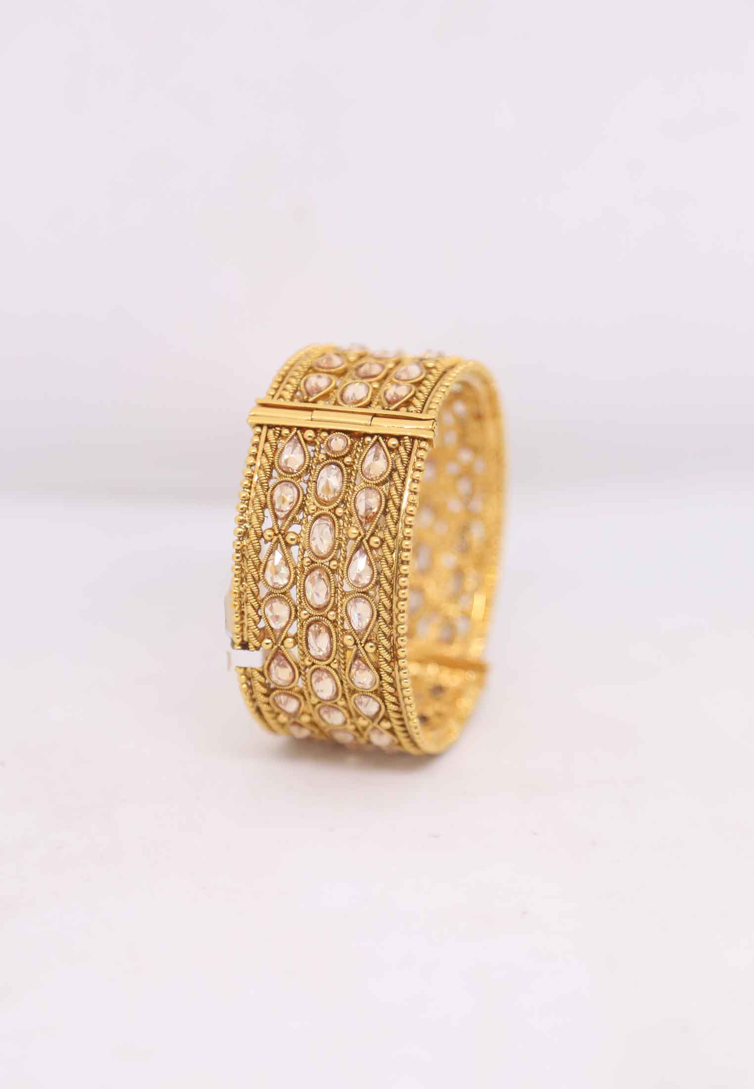 Gold plate light pink ad stone joypuri chur