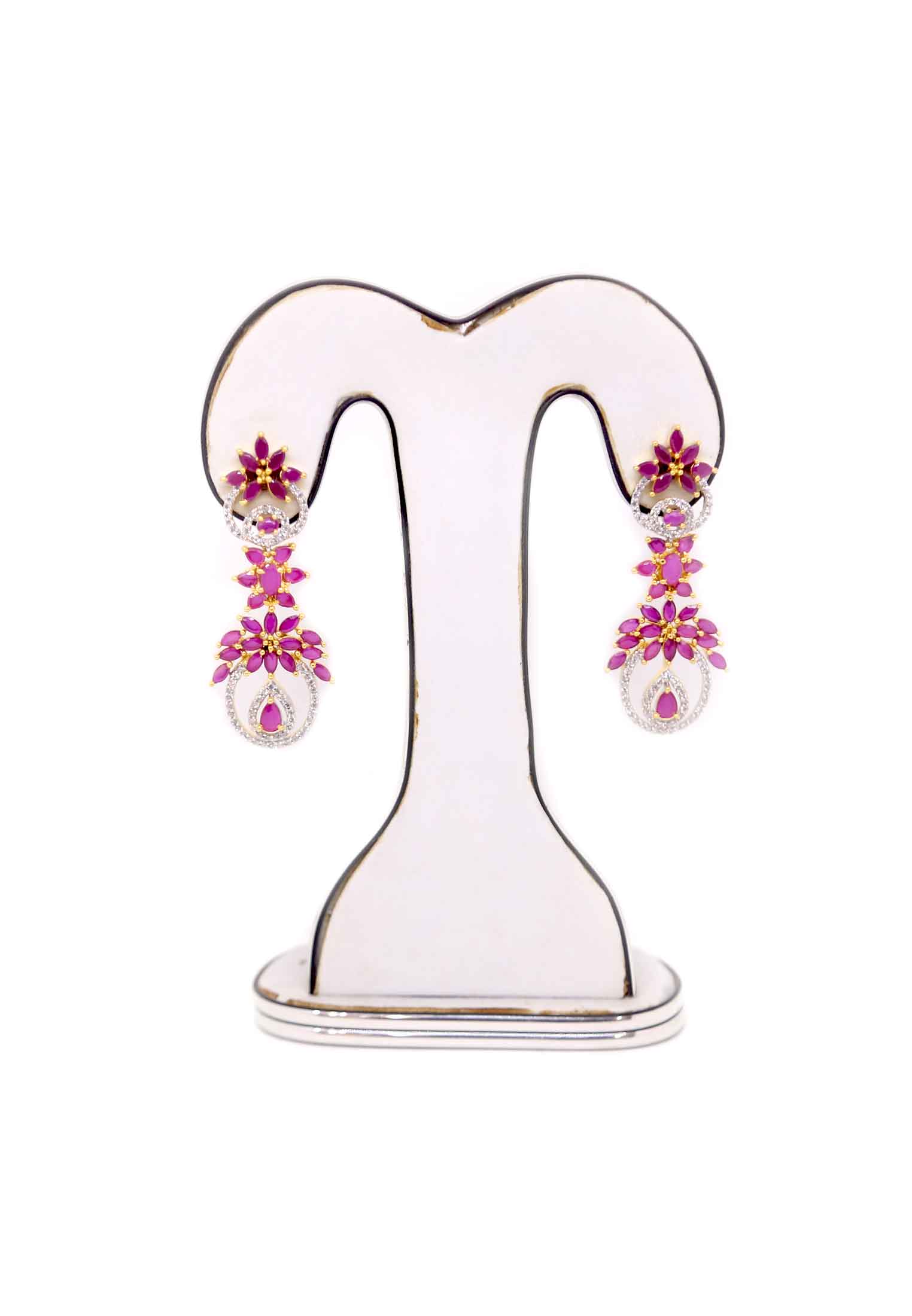Diamond cut ad stone party ear ring