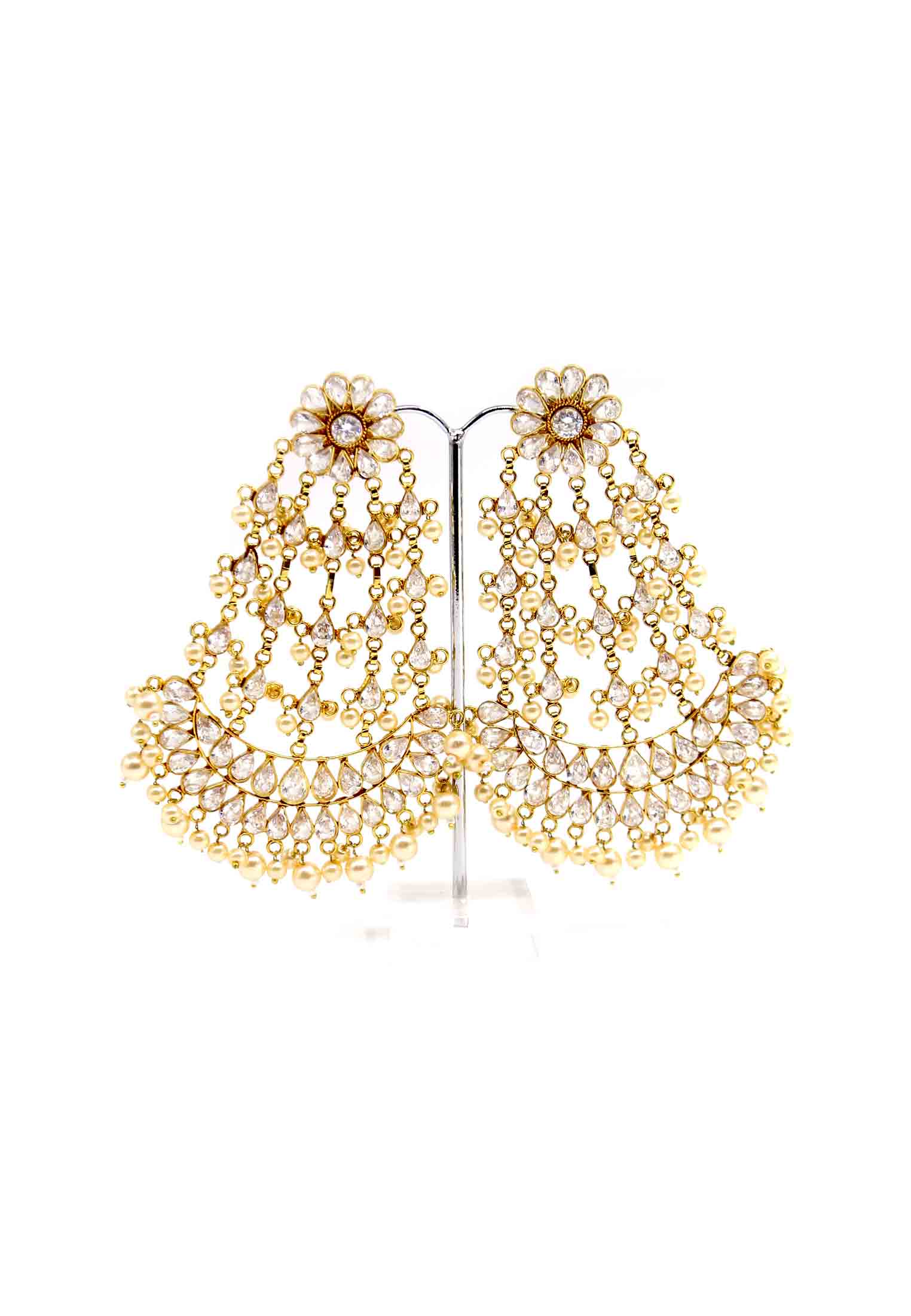 Matte golden jewelry set with seven parts