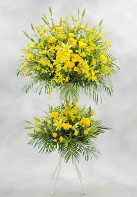 Yellow Lily rose combine flower decoration
