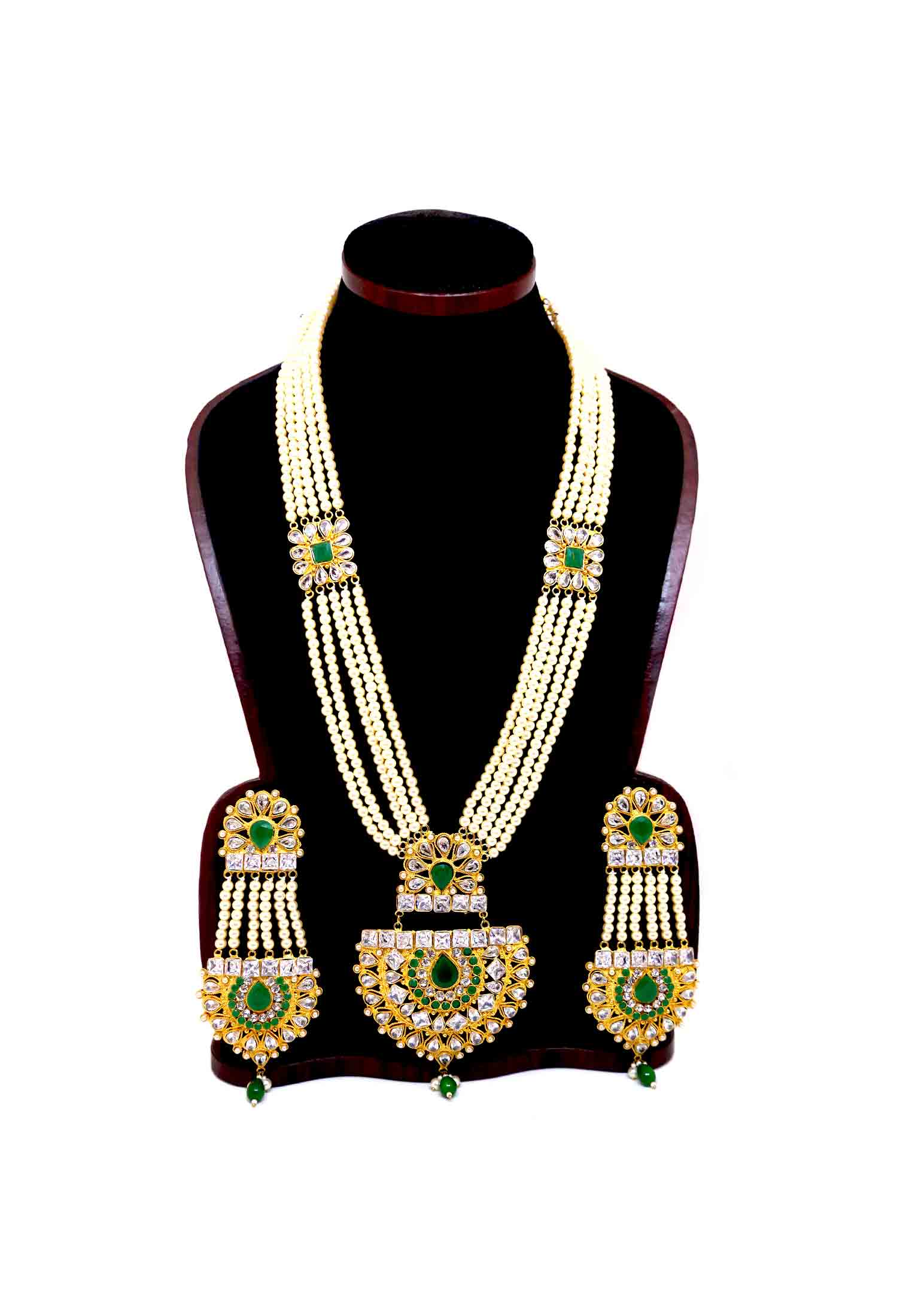 Pushpo Necklace