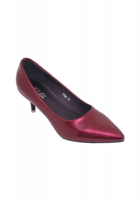 Maroon Pointed Glass Cut Shoe