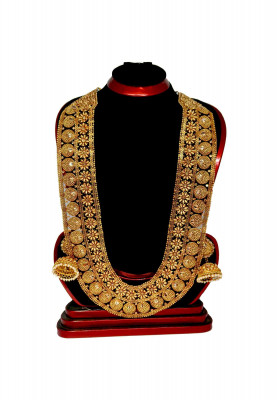 Desi Golden Stone Sita with earring  
