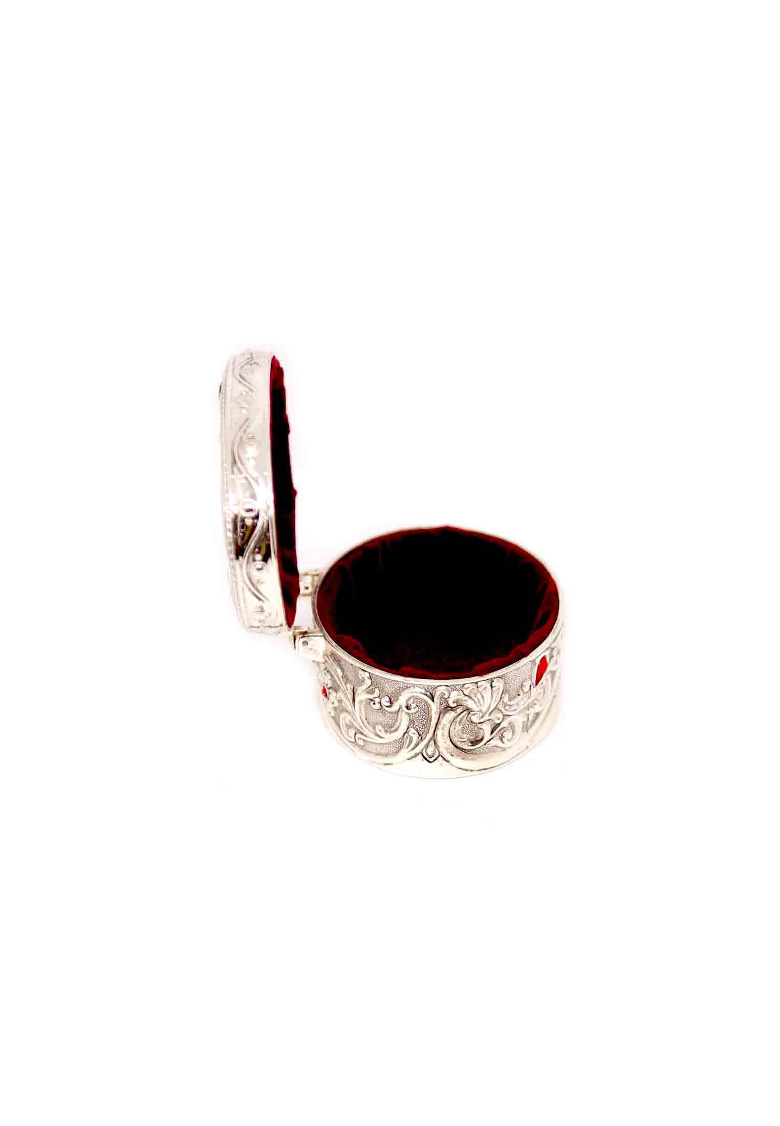 Small round  Ornaments box 