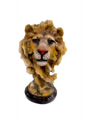 Lion head show piece  