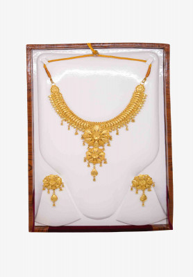  V shape Gold Plate Necklace   
