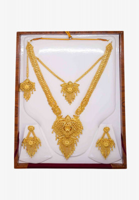 Heavy Locket Gold Plated Necklace Set