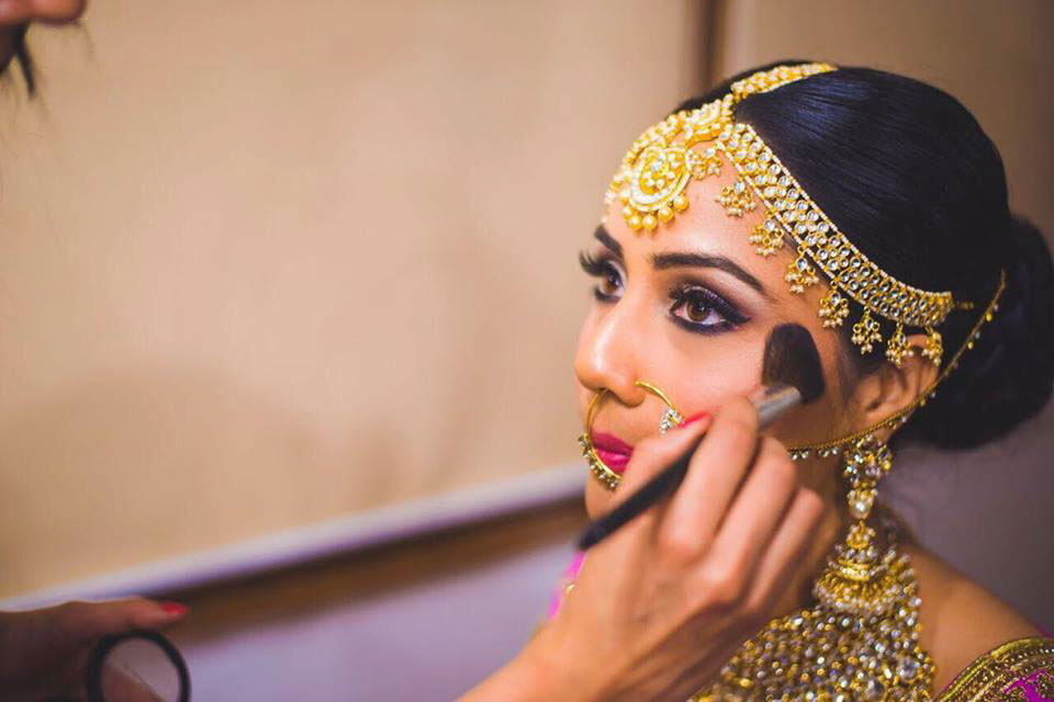 Best Beauty Parlous for Bridal Makeup